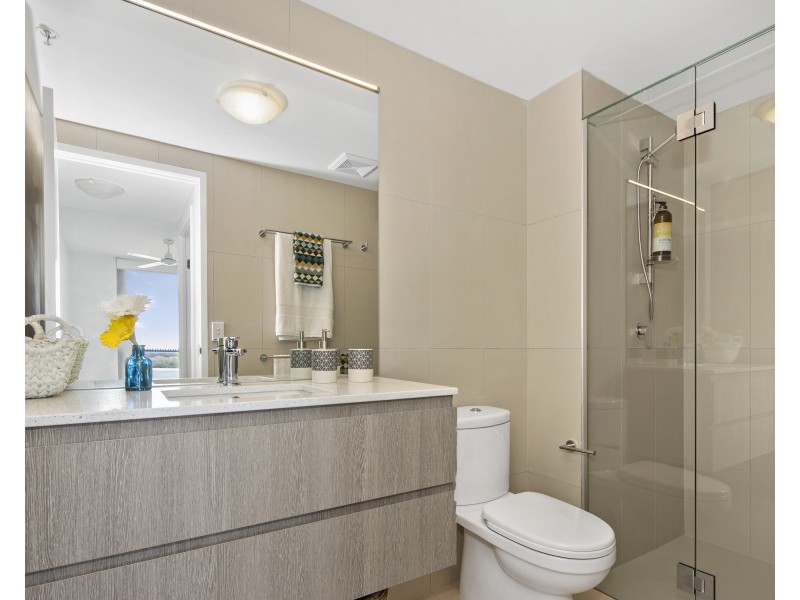 408/378 Marine Parade, Labrador QLD 4215