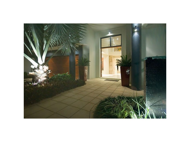 Paradise Point QLD 4216