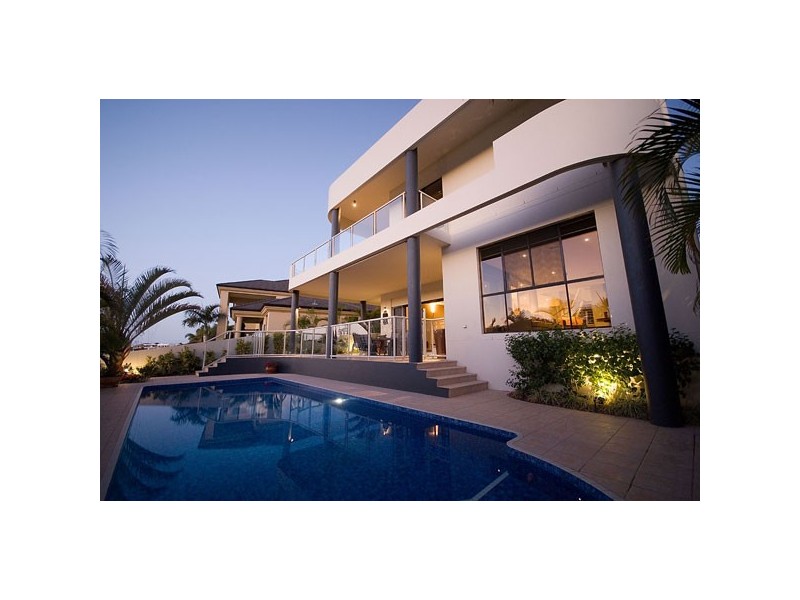 Paradise Point QLD 4216