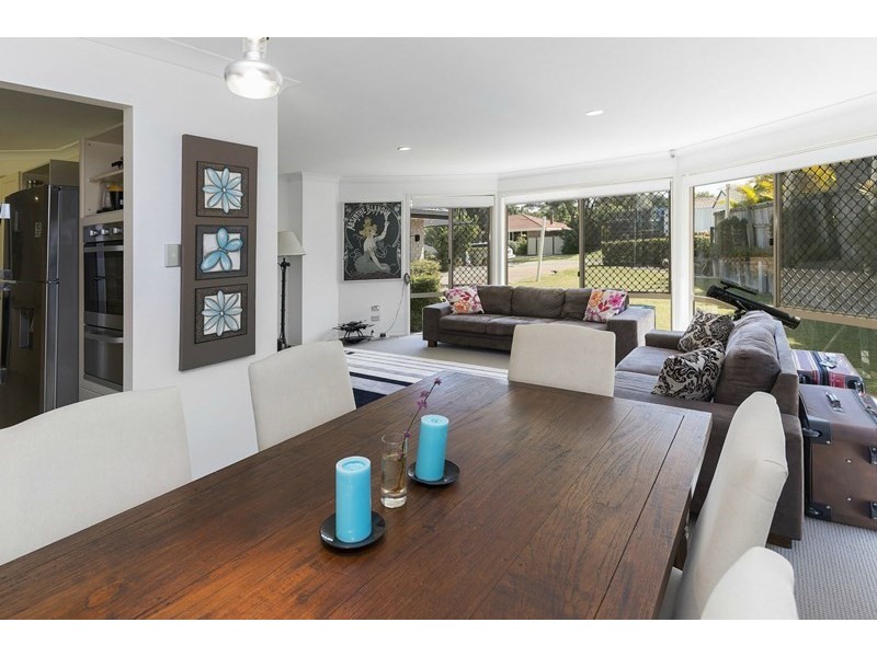 4 Greenwood Court, Helensvale QLD 4212