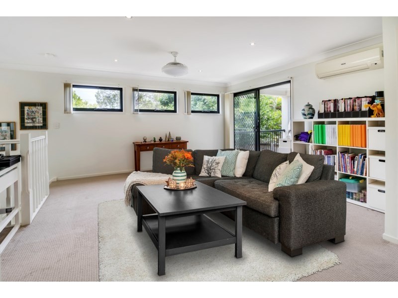 1/70 Government Road, Labrador QLD 4215