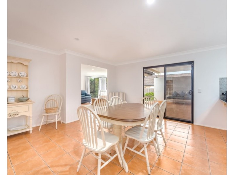 21 Murchison Street, Pacific Pines QLD 4211