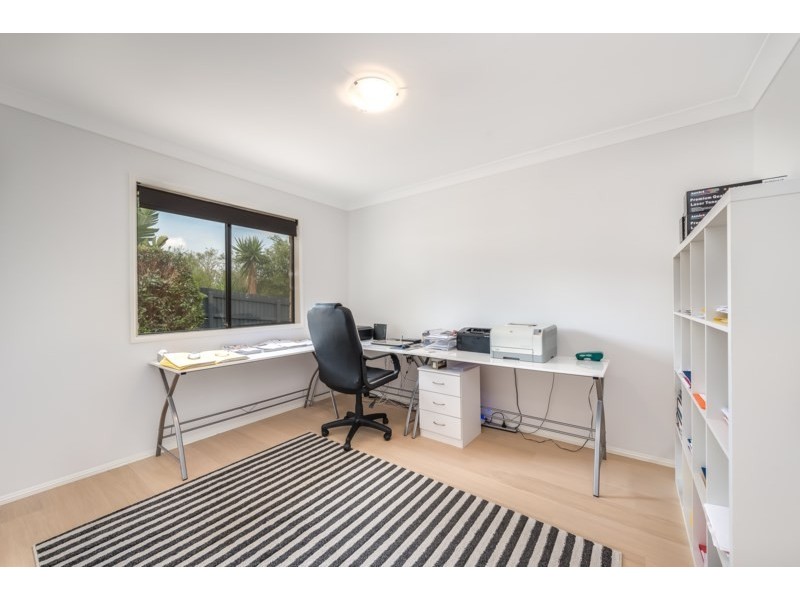 21 Murchison Street, Pacific Pines QLD 4211