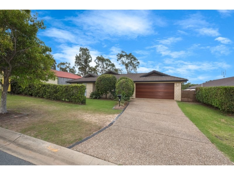 21 Murchison Street, Pacific Pines QLD 4211