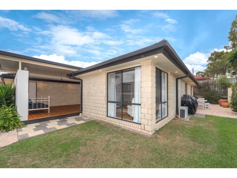 21 Murchison Street, Pacific Pines QLD 4211