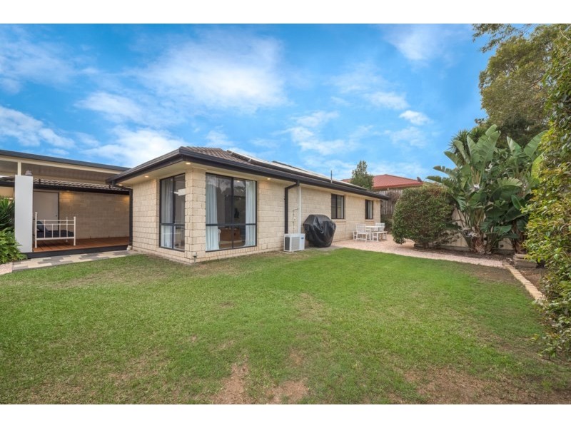 21 Murchison Street, Pacific Pines QLD 4211