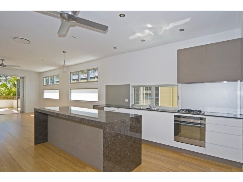 Paradise Point QLD 4216