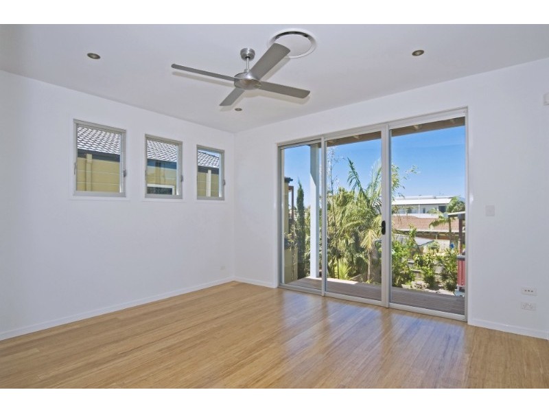 Paradise Point QLD 4216