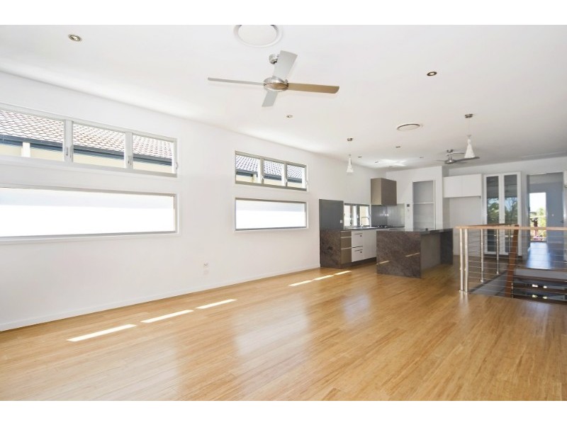 Paradise Point QLD 4216