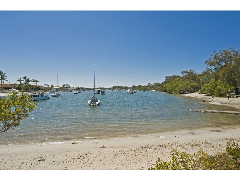 Paradise Point QLD 4216