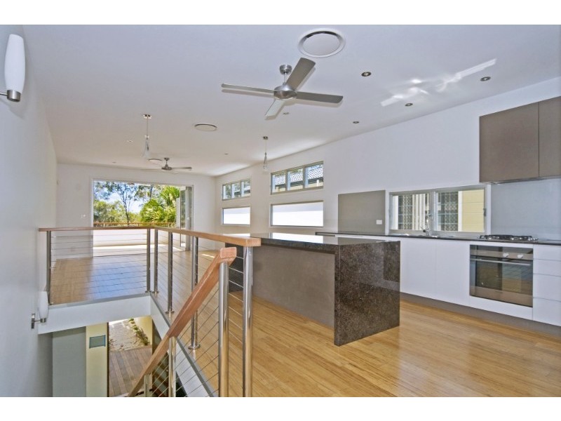 Paradise Point QLD 4216