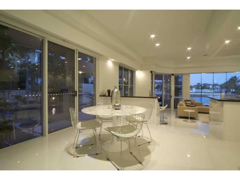 9 Excalibur Court, Paradise Point QLD 4216