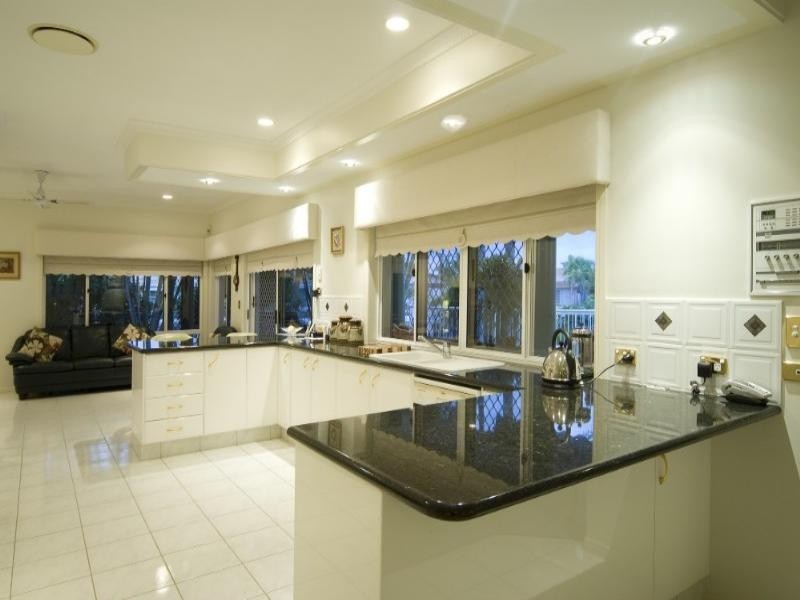 51 Nirvana Court, Runaway Bay QLD 4216