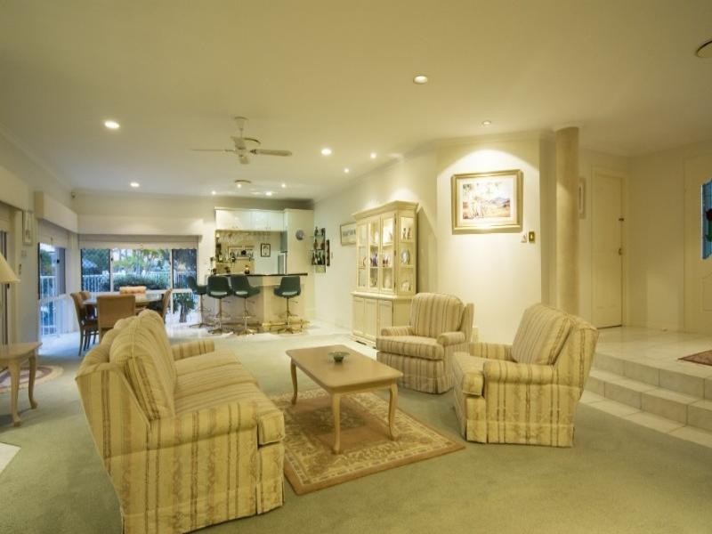 51 Nirvana Court, Runaway Bay QLD 4216