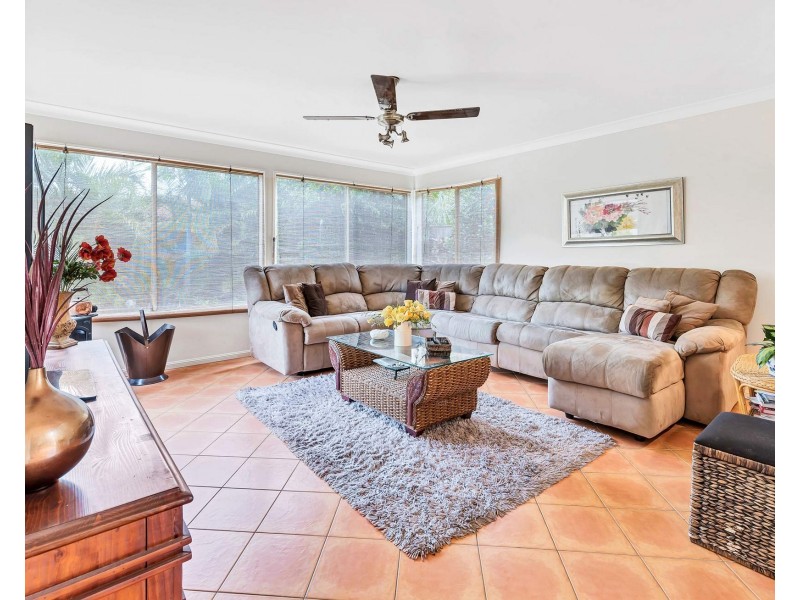 34 Brittany Drive, Oxenford QLD 4210