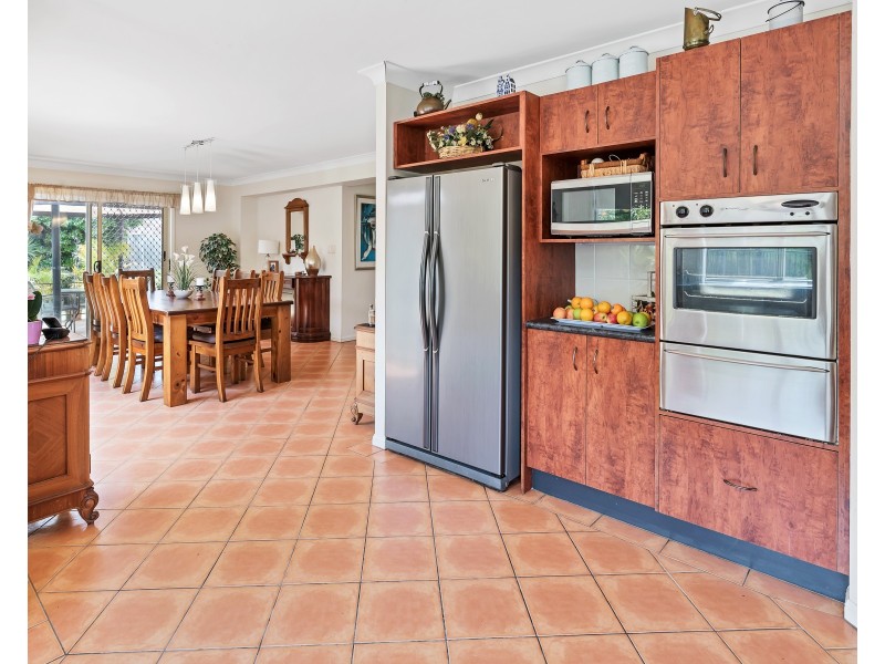 34 Brittany Drive, Oxenford QLD 4210