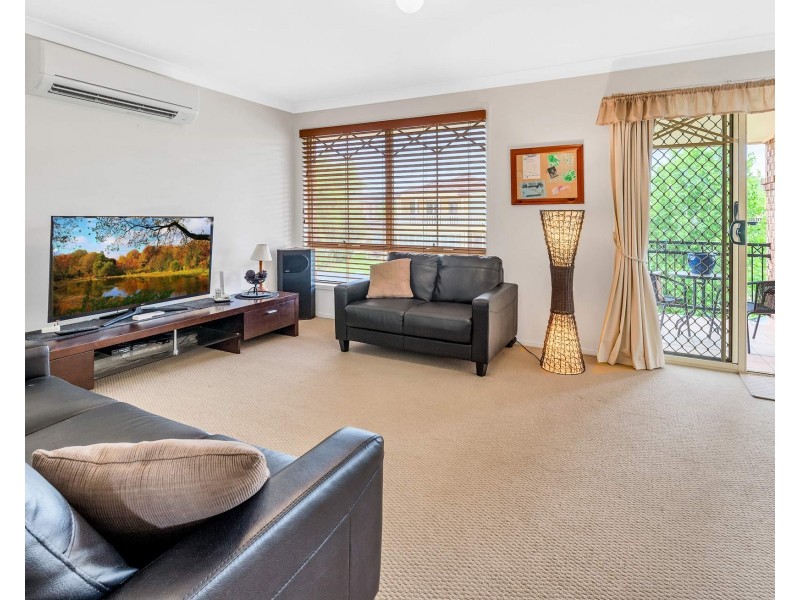 34 Brittany Drive, Oxenford QLD 4210