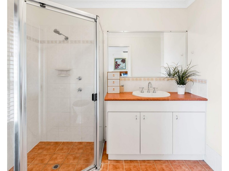 34 Brittany Drive, Oxenford QLD 4210