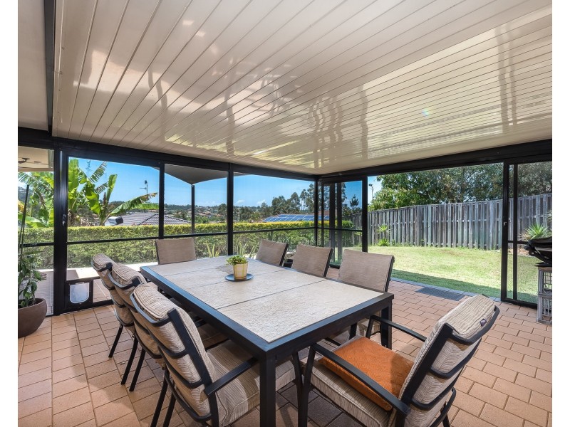 12 Hatutu Street, Pacific Pines QLD 4211
