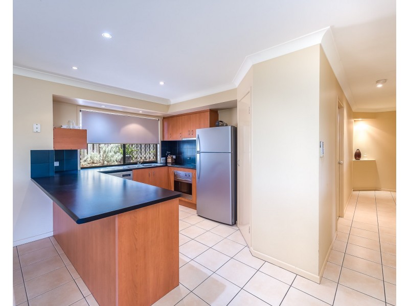 12 Hatutu Street, Pacific Pines QLD 4211