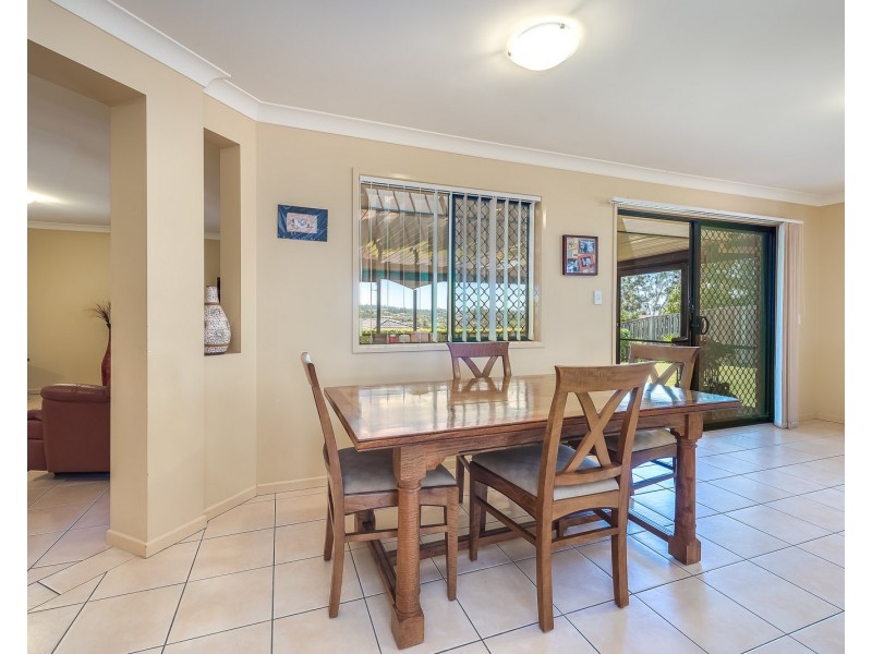 12 Hatutu Street, Pacific Pines QLD 4211