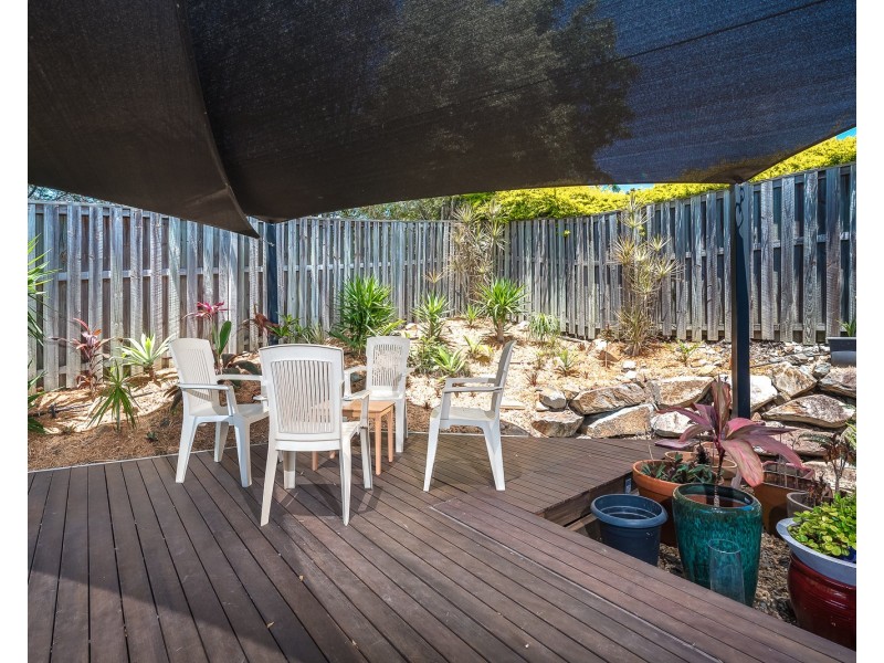 12 Hatutu Street, Pacific Pines QLD 4211