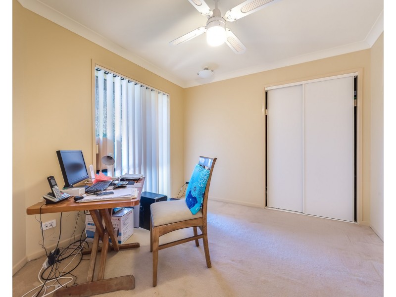 12 Hatutu Street, Pacific Pines QLD 4211