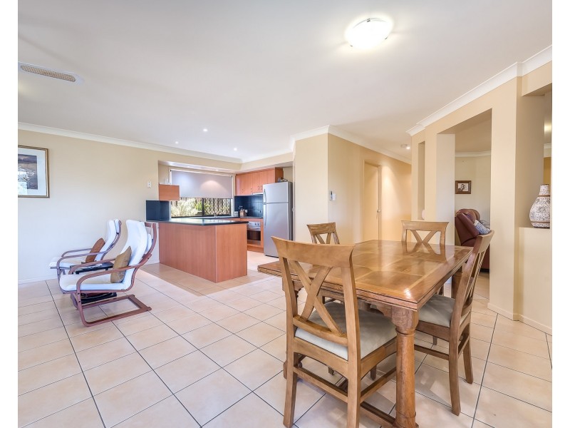 12 Hatutu Street, Pacific Pines QLD 4211