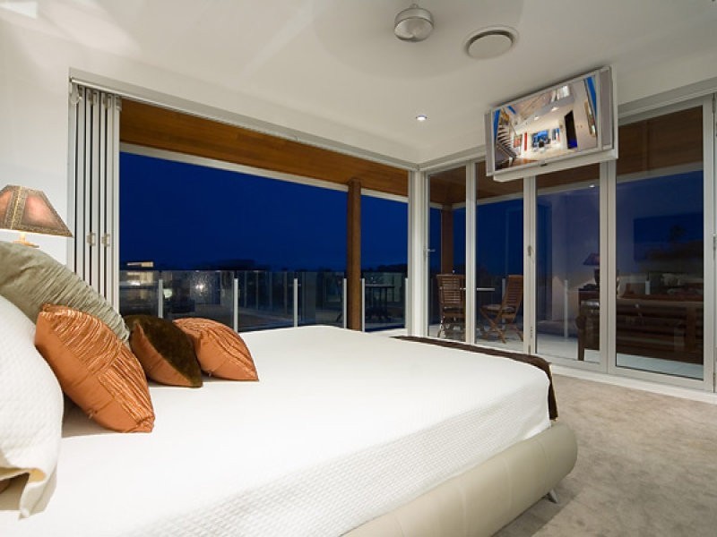 Paradise Point QLD 4216