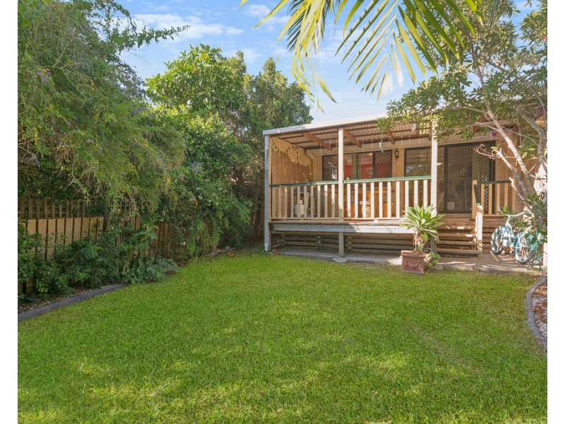 1/24 Terrigal Crescent, Southport QLD 4215