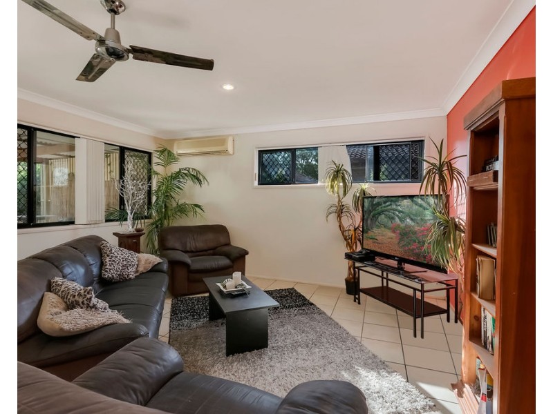 1/24 Terrigal Crescent, Southport QLD 4215