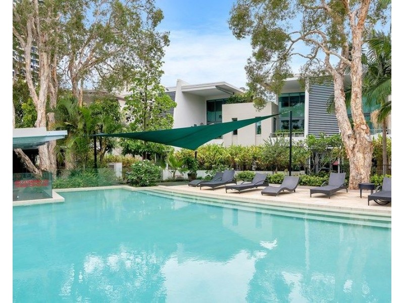15/20 Bayview Street, Runaway Bay QLD 4216