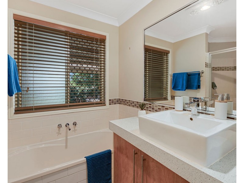 38 Fairview Court, Parkwood QLD 4214