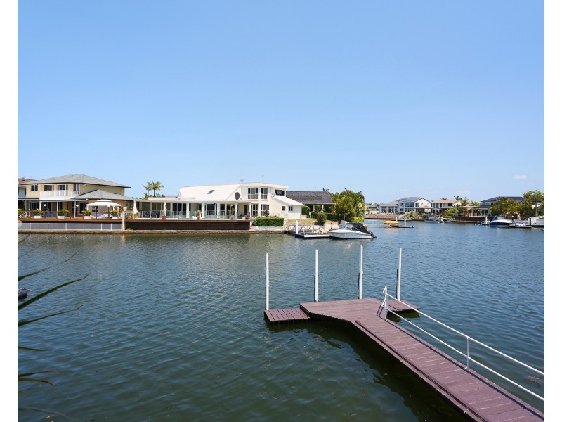 60 Pebble Beach Drive, Runaway Bay QLD 4216