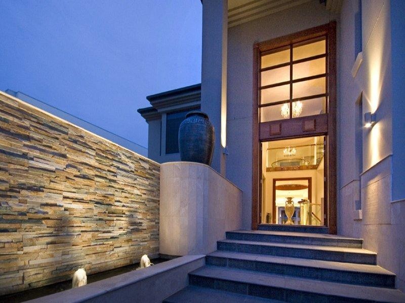 Sovereign Islands QLD 4216