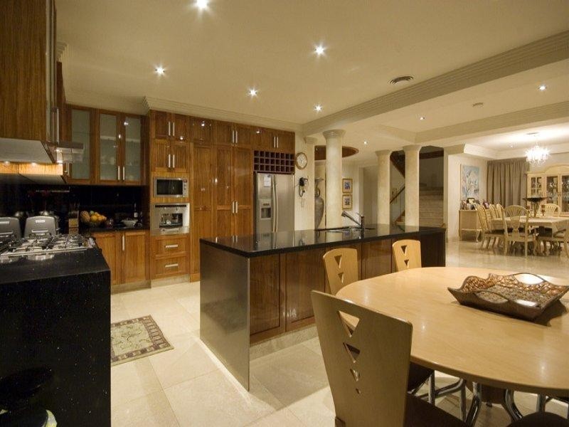 Sovereign Islands QLD 4216