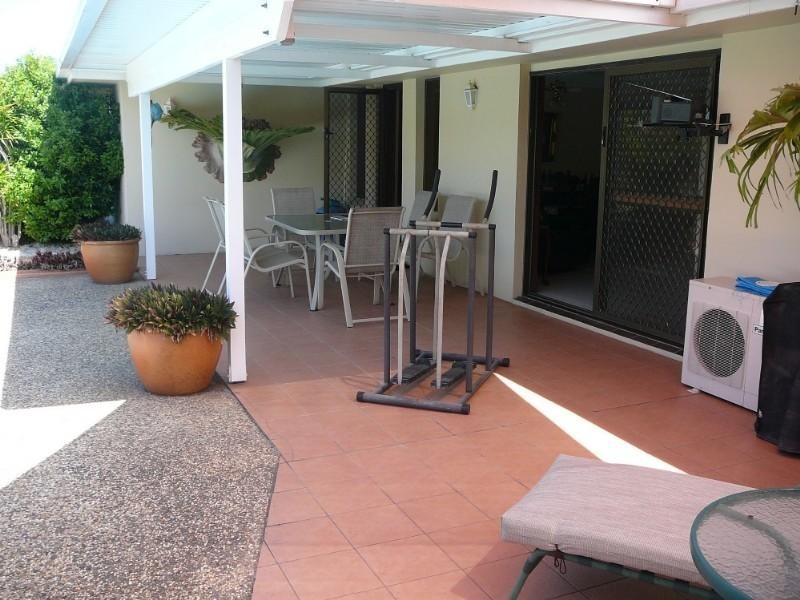 Hollywell QLD 4216