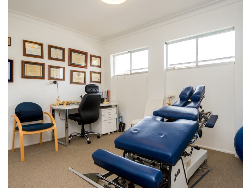 143 Bayview Street, Runaway Bay QLD 4216