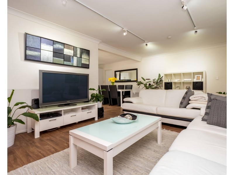 143 Bayview Street, Runaway Bay QLD 4216