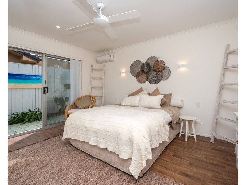 143 Bayview Street, Runaway Bay QLD 4216