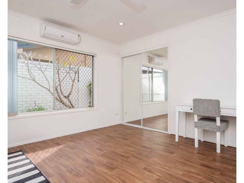 143 Bayview Street, Runaway Bay QLD 4216