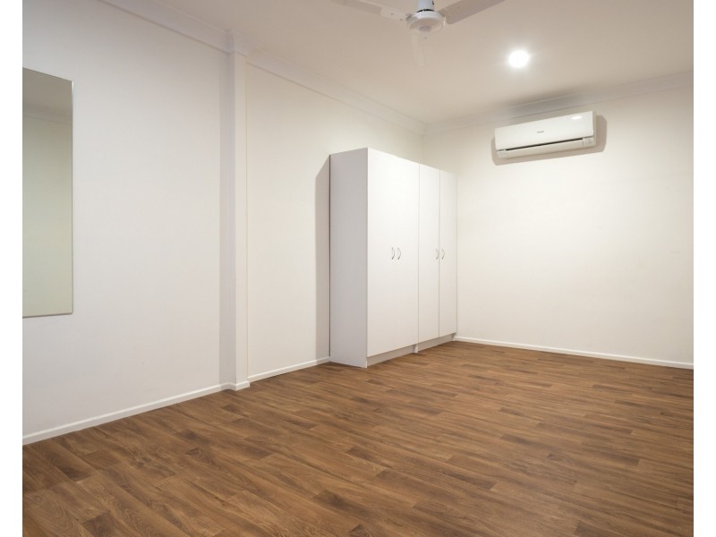 143 Bayview Street, Runaway Bay QLD 4216