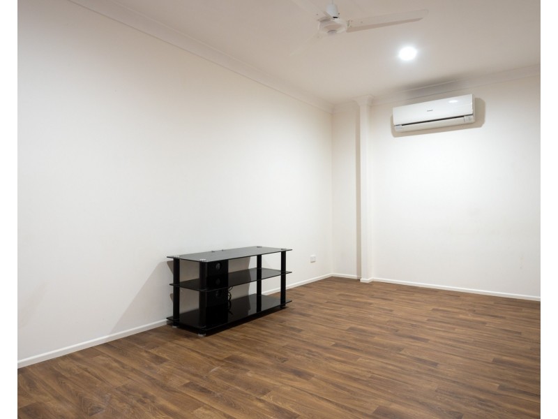 143 Bayview Street, Runaway Bay QLD 4216