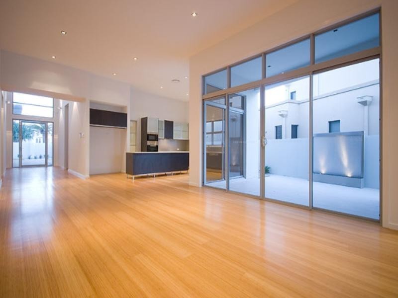 Paradise Point QLD 4216