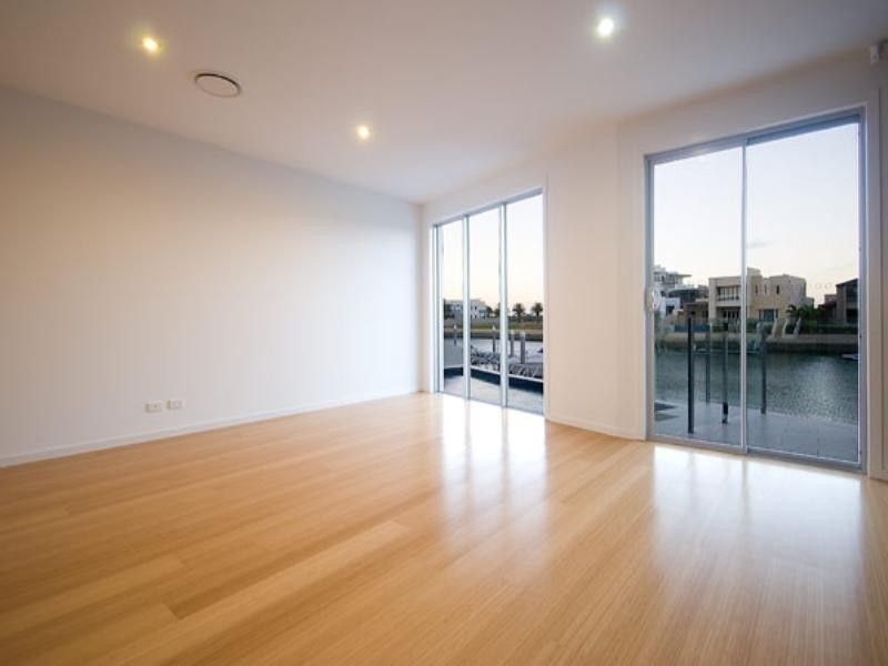 Paradise Point QLD 4216