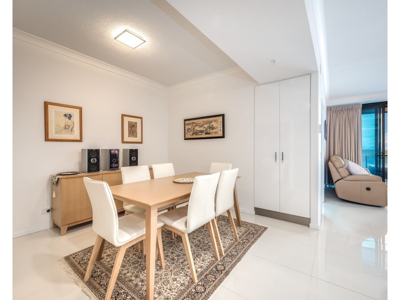 11107/5 Harbour Side Court, Biggera Waters QLD 4216