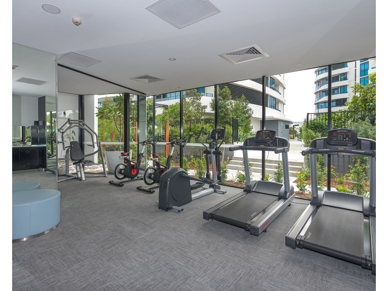 11107/5 Harbour Side Court, Biggera Waters QLD 4216