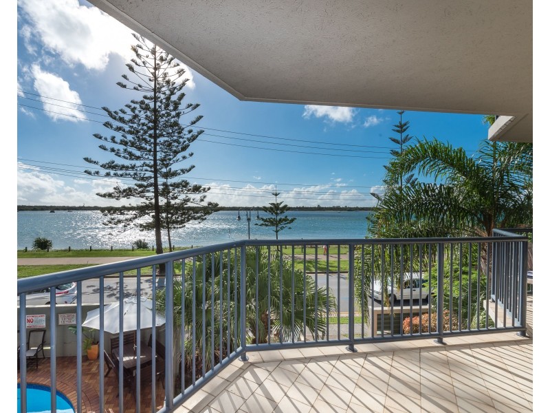 11/418 Marine Parade, Biggera Waters QLD 4216