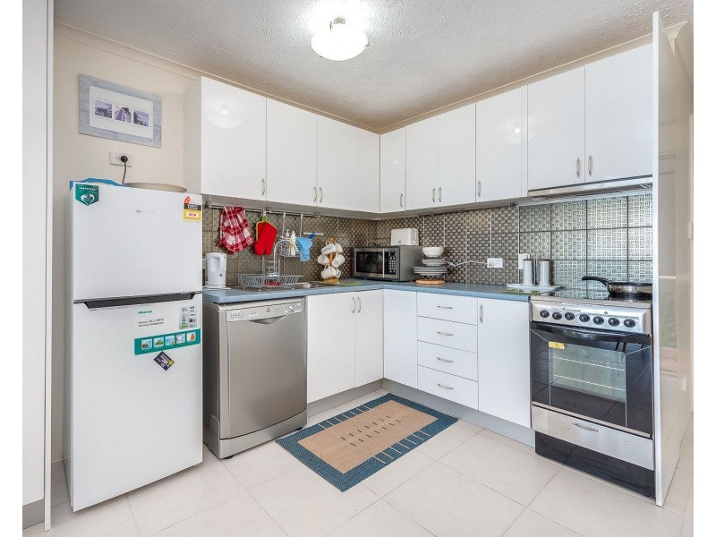 11/418 Marine Parade, Biggera Waters QLD 4216