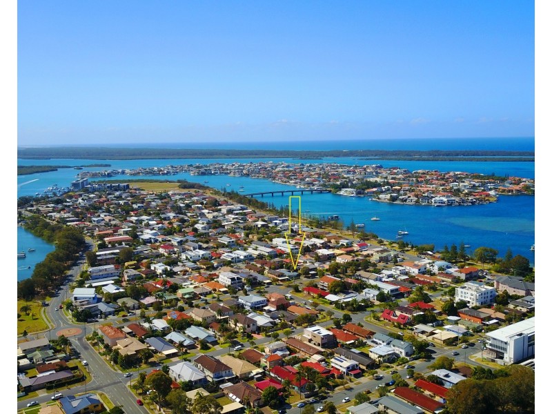 15 Abalone Avenue, Paradise Point QLD 4216